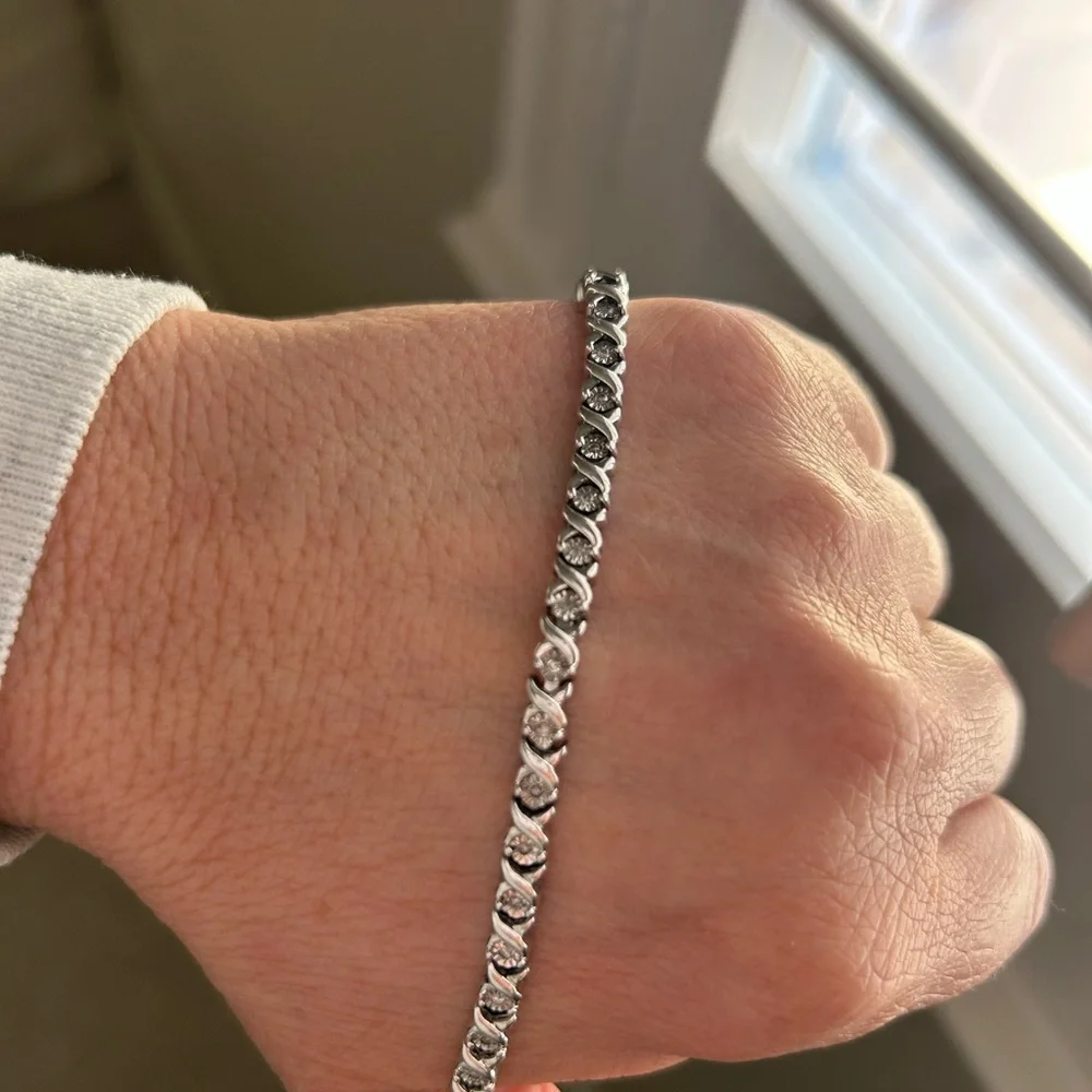 Sterling silver tennis bracelet - Picture 2 of 7